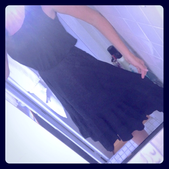 DKNY full ruffle skirt - Picture 2 of 8